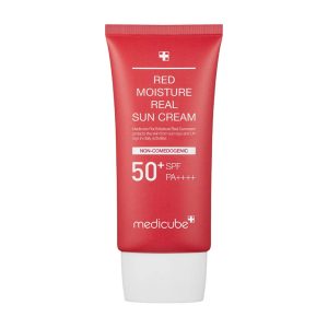 کرم ضد آفتاب مرطوب‌کننده و تسکین دهنده مدیکیوب مدل Red Moisture Real Sun Cream SPF 50 مناسب برای پوست‌های حساس و مستعد جوش حجم 50 میلی لیتر