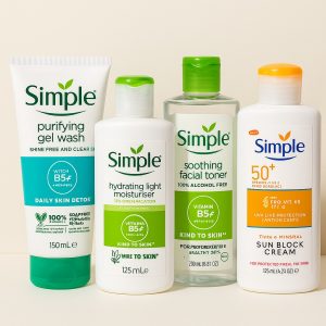 پک مراقبتی بلک فرایدی 4تایی سیمپل،فیس‌واش، تونر آرامش‌بخش، مرطوب‌کننده سبک و ضدآفتاب مینرال SPF50| برای پوست حساس